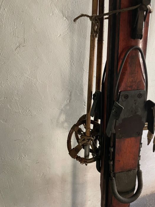 дървени ретро ски,кънки,шейни