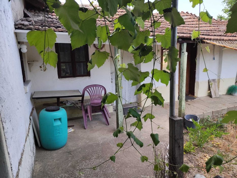 Продава се Къща в с. Методиево, Област Добрич - 75 кв.м за 374 €/кв.м - Снимка #10