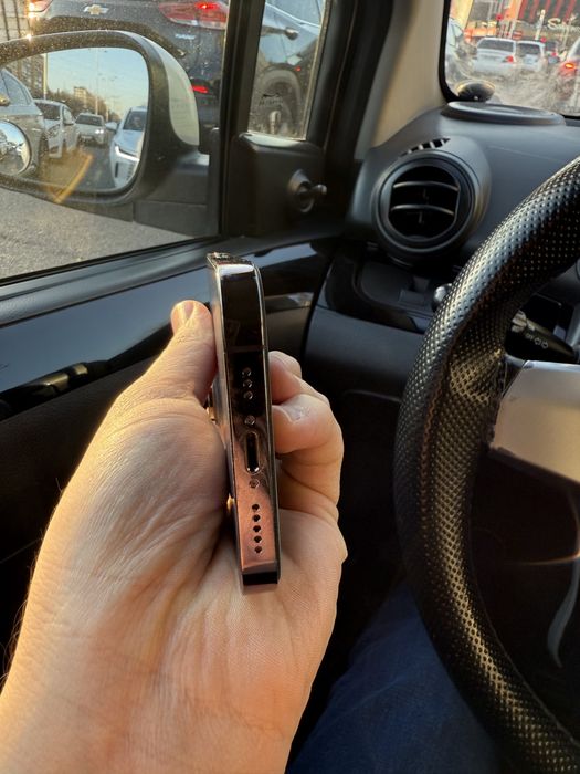 Iphone 14 pro  srochno