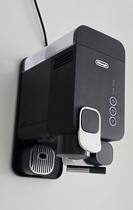 Espressor Nespresso De'Longhi Lattissima One