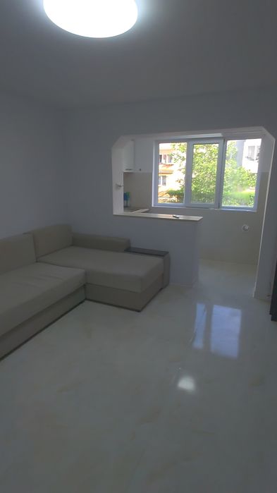 Ofer spre închiriere Garsoniera