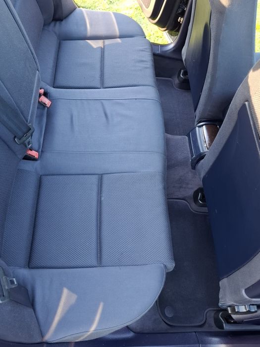 Vînd Audi a 4 b6 19 AVF 131 CP