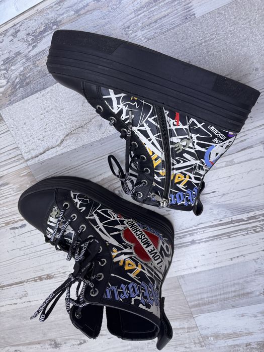 Кецове Love Moschino 37