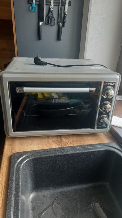 Электро духовка в отличном состоянии