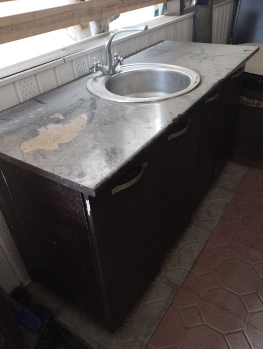 Кухонный шкаф с мойкой