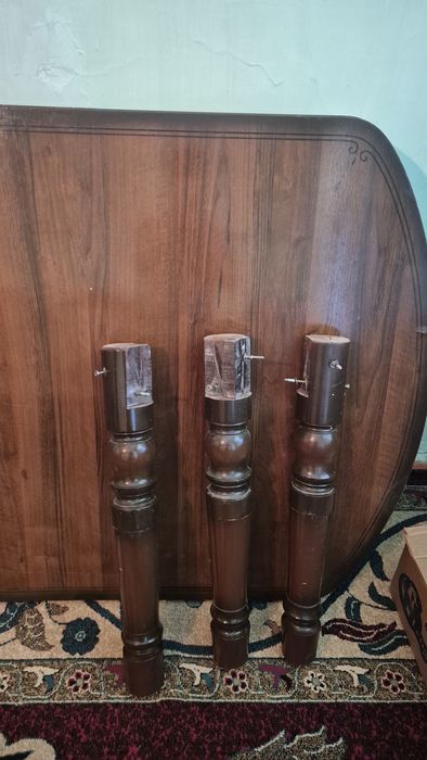 Үлкен залға арналған стол!СРОЧНО