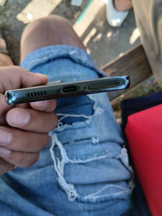 Vând sau schimb Samsung a53
