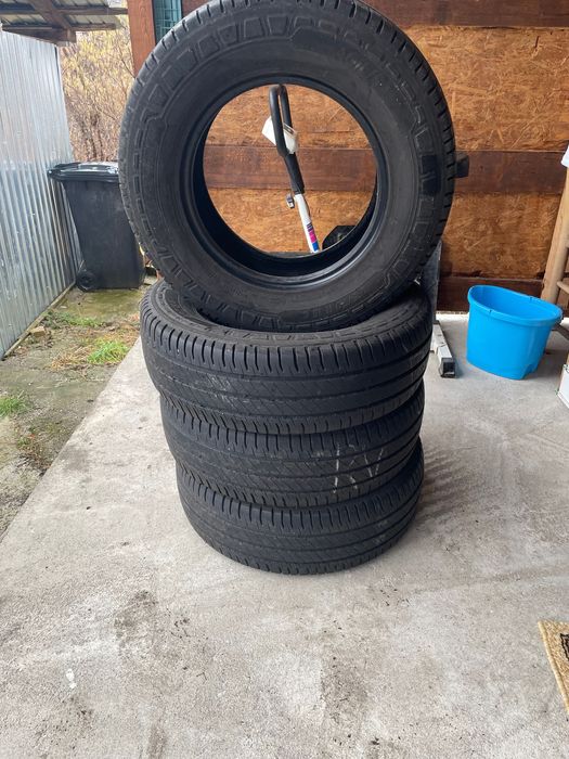 Vând ste cauciucuri de vara C marca Michelin