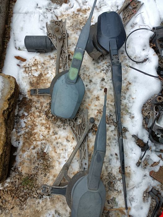 Части за Мерцедес 124