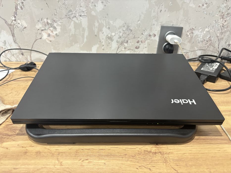 продам игровой ноутбук haier gg1700a