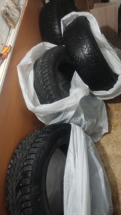 Продам шины зимние