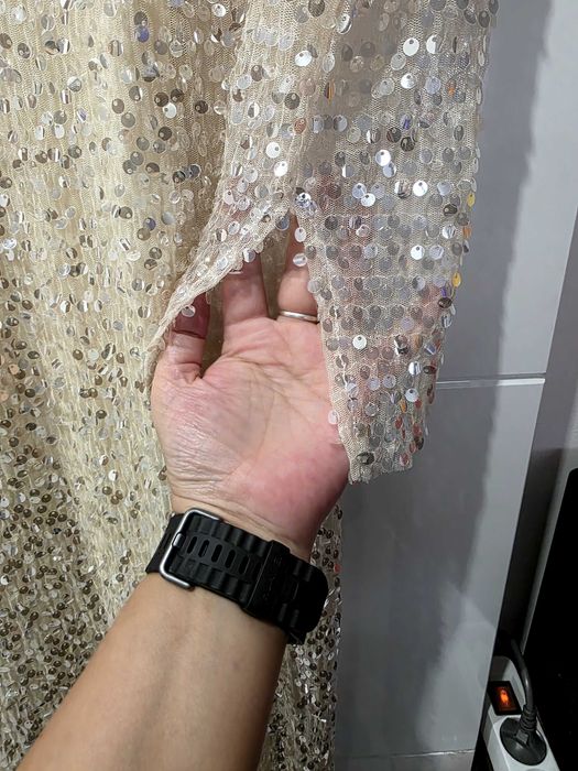 ZARA елегантна рокля с пайети