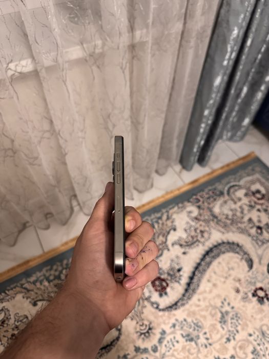 Продам айфон 15 про