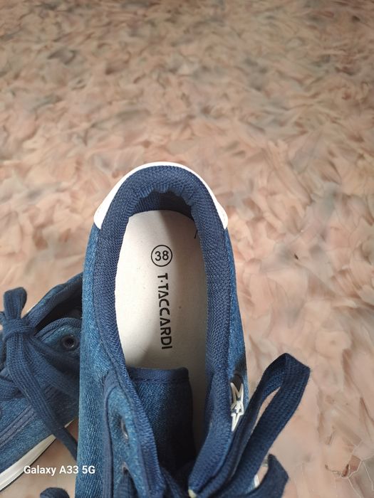 Продам кеды 38 размер