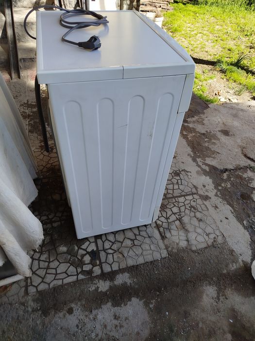 Продаётся стиральная машина лдж 5кг