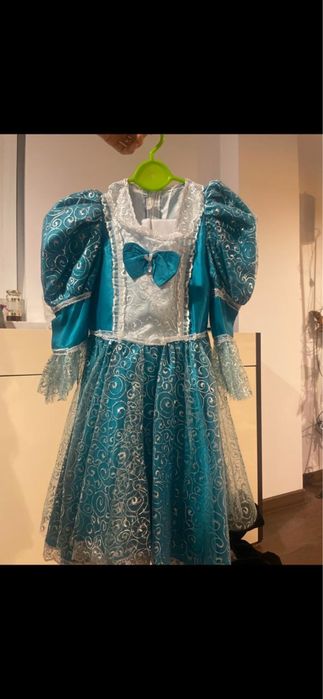 4 новогодних костюмов