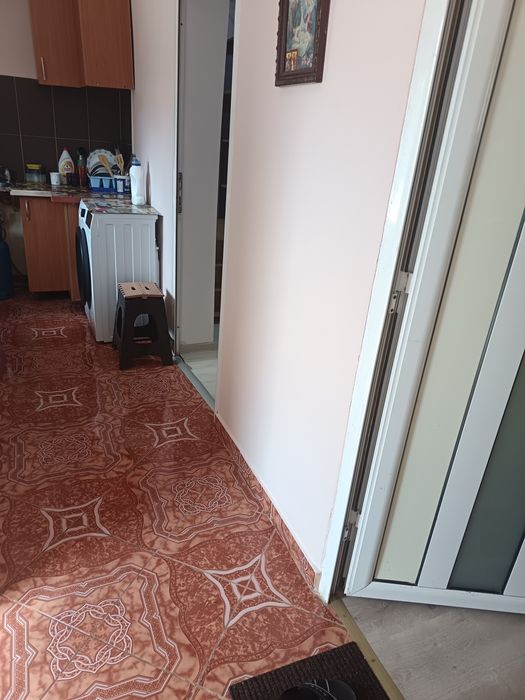 Proprietar închiriez o cameră la curte in zona Auchan Vitan