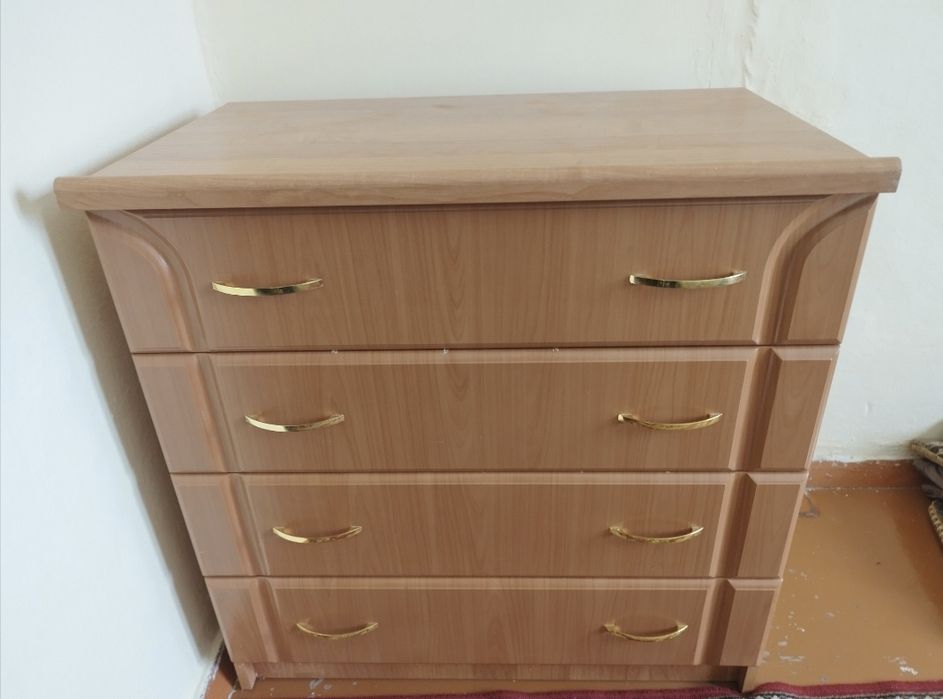 Спальный гарнитур