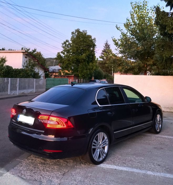 Skoda Superb 2015 DSG 2.0 Tdi 170 Cp