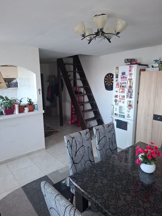 Apartament cu 3 camere