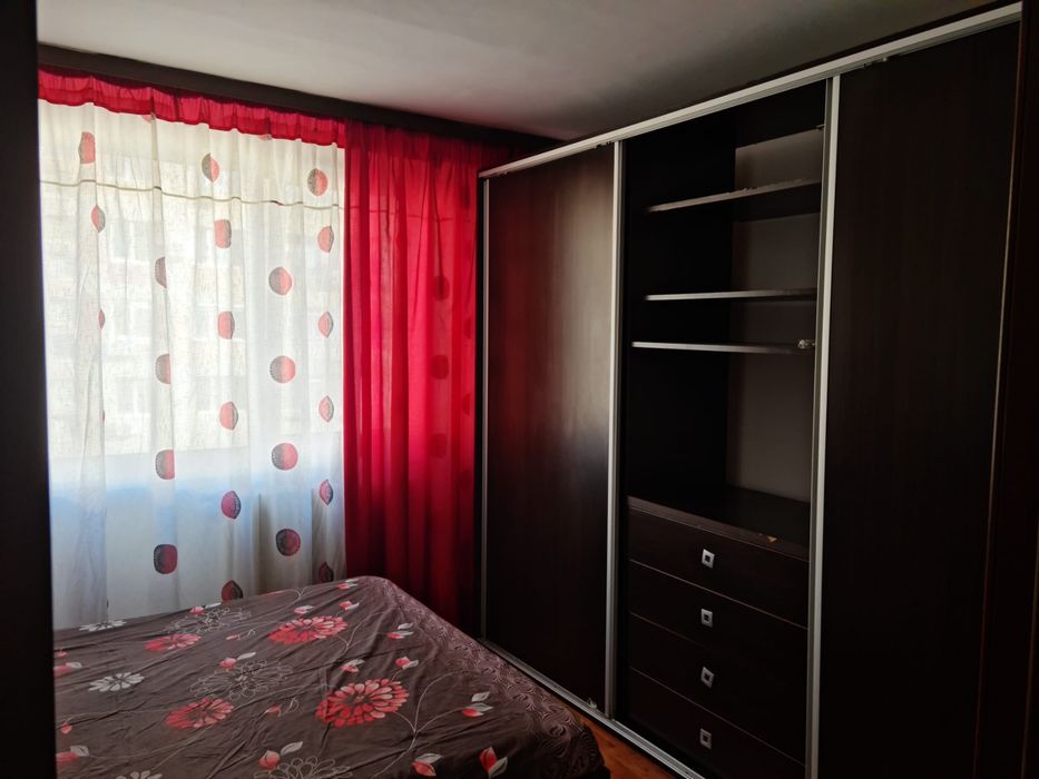 Inchiriez apartament