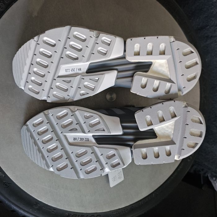 Adidas NMD gri alergare