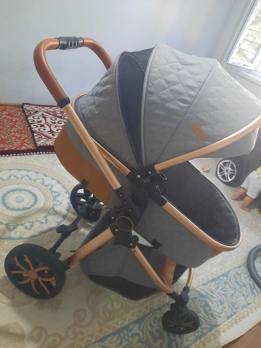 Коляска для малыша