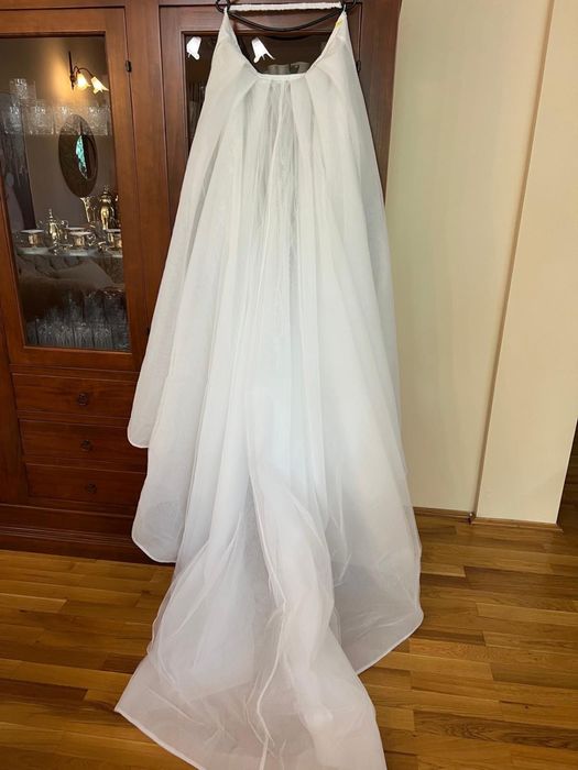 Trenă rochie de mireasă cu mărgele, 2m, impecabilă