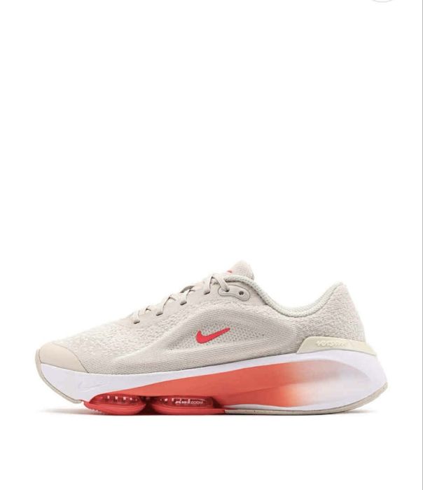 Оригинални дамски  маратонки Nike, размер 39