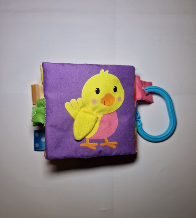 Carticica moale bebe