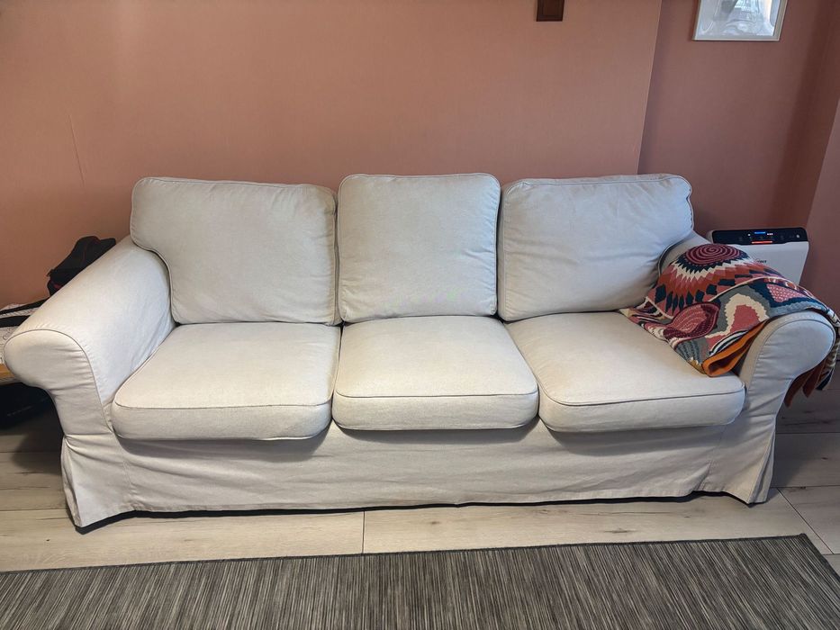 Диван триместен Икеа