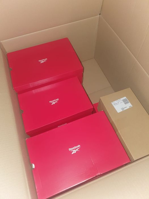 Lot Încălțăminte 110 perechi