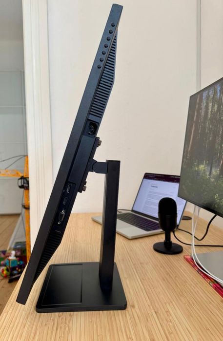 монитор Lenovo ThinkVision E24-28 (24 инча, Full HD)