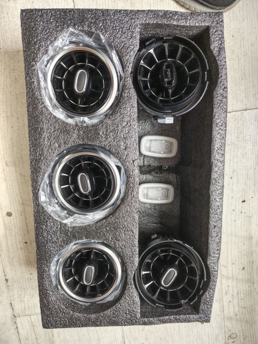 Grile ventilație Mercedes w177