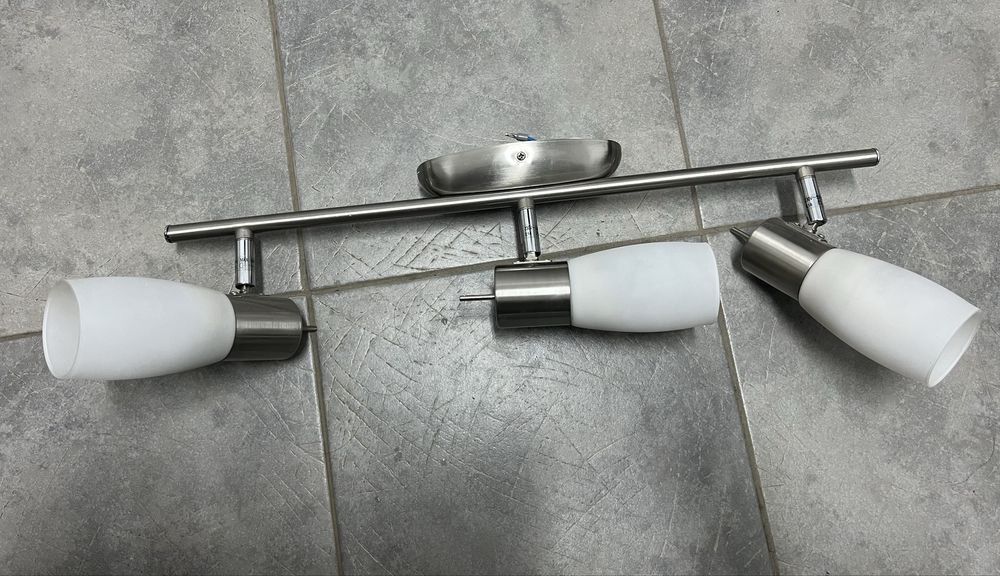 Светильник потолочный продам