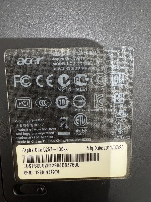 Acer aspire one D257