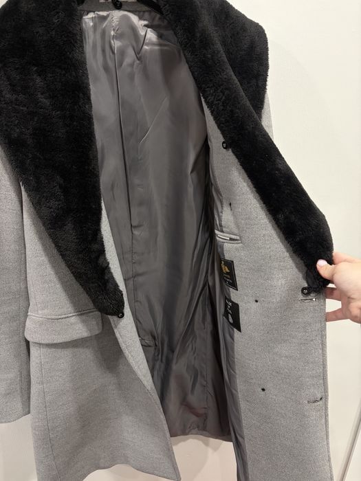 Продам мужское пальто 48р