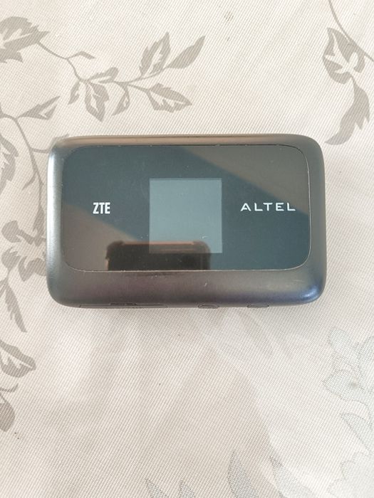 Altel 4G Wi-Fi роутер ZTE MF910L