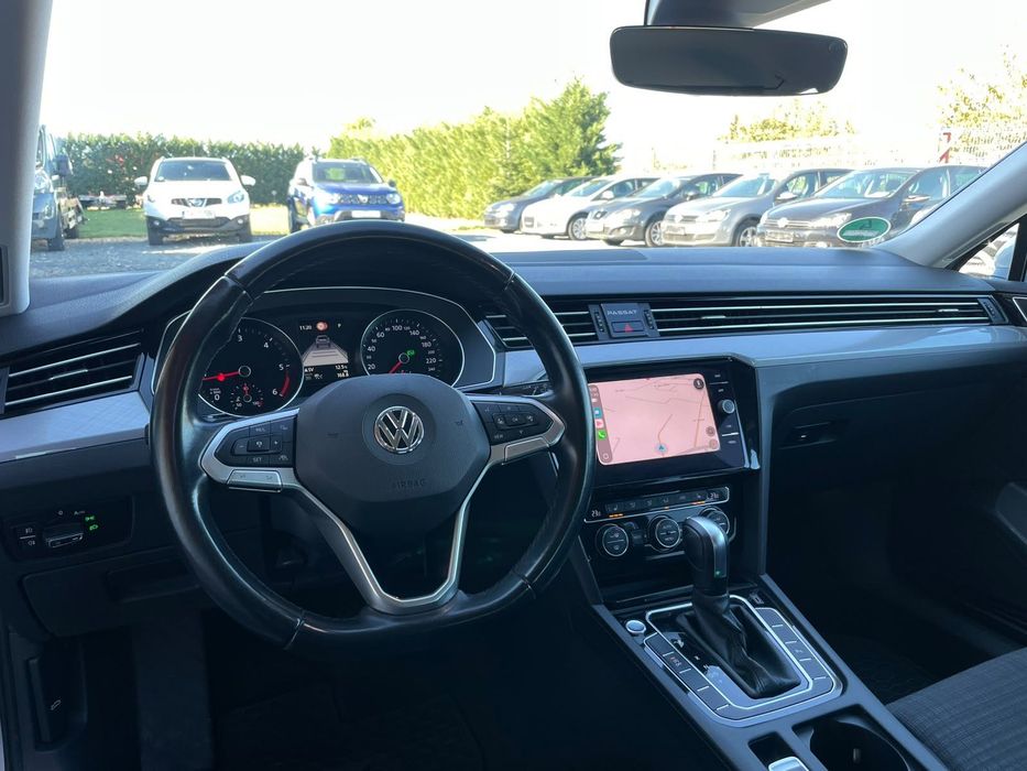 Volkswagen Passat B8 Variant 2020 2.0 TDI 150CP, EURO 6, Distronic, Lane-Assist, Faruri LED, Masaj, CarPlay,  Camera Parcare, Import Germania