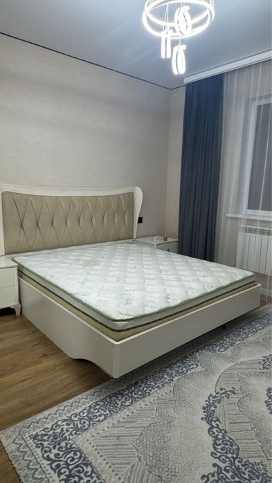 Продам кровать с матрасом