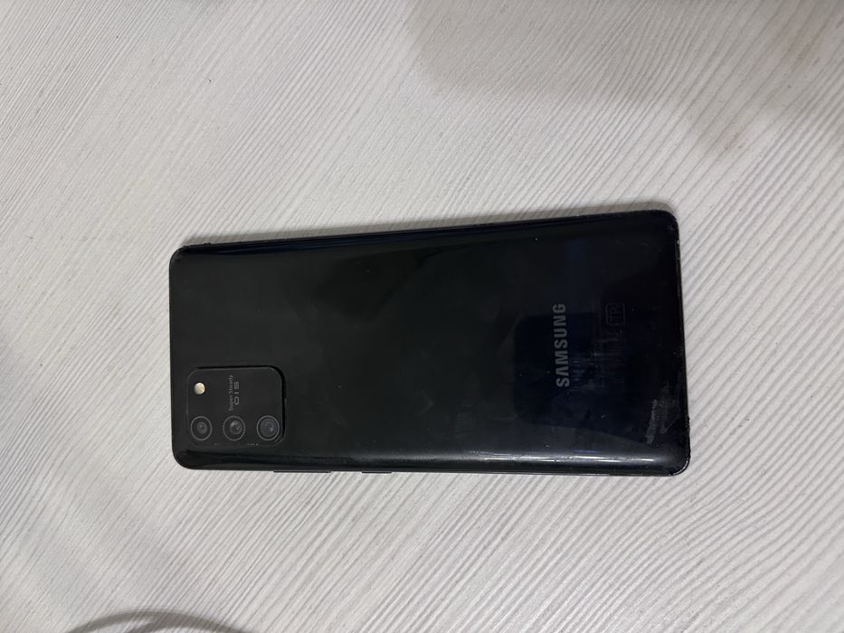 Samsung S10 Lite