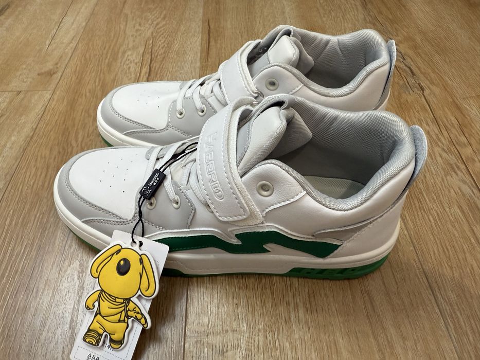 Продам новые кеды