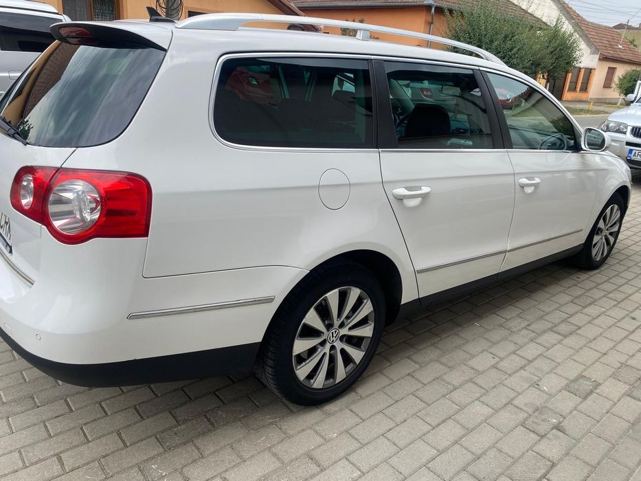Volkswagen Passat Variant - 2009 - 2.0 TDI 170Cp E5 DSG - Xenon / Navi / Piele / Parbriz Incalzit!