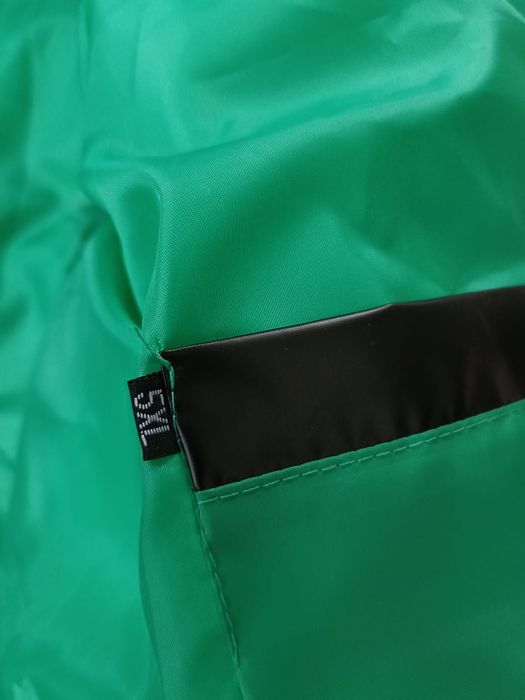 Куртка пуховик женский продам