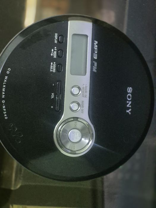 Переносной CD MP3 плеер SONY