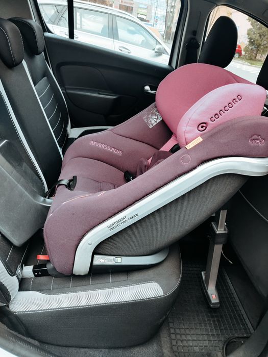 Scaun auto  Reverso Pus Concord  cu isofix