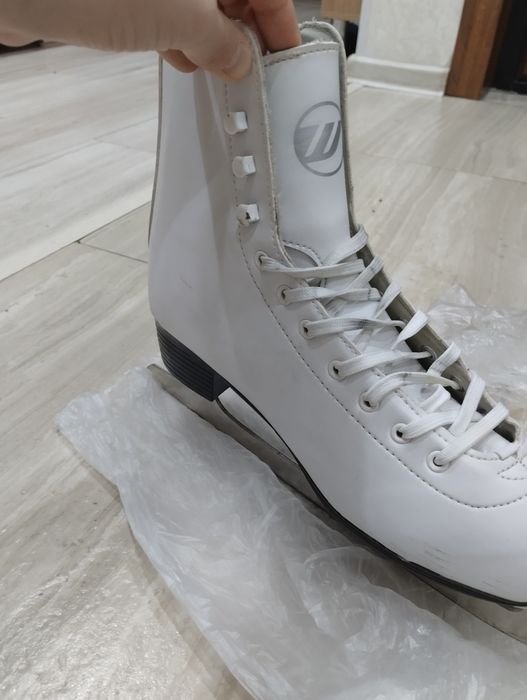 Женские фигурные коньки Winwell.