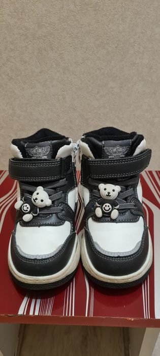 Детские демисезонные ботинки