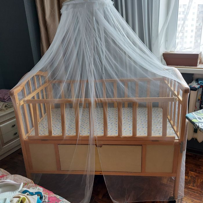 Продантся манеж для малышей