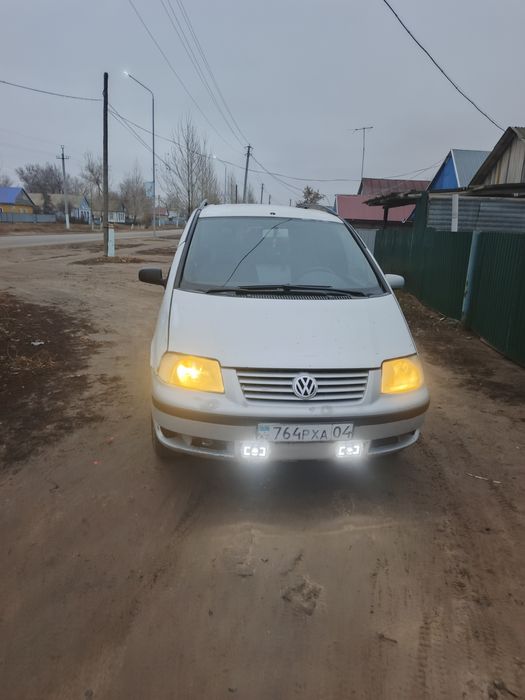 Фольксваген Шаран